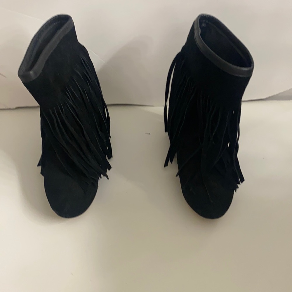 Koolaburra Zarin Fringe Wedge Booties